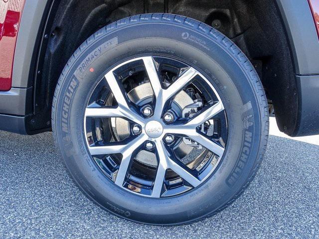 new 2025 Jeep Grand Cherokee car, priced at $45,807