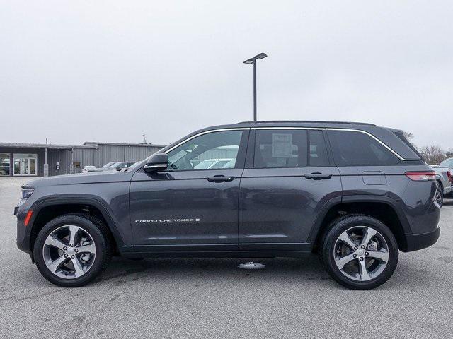 used 2024 Jeep Grand Cherokee car, priced at $33,932