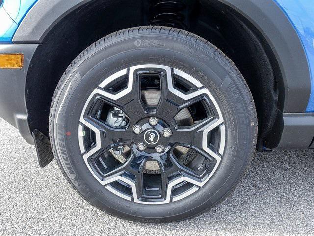 new 2025 Ford Bronco Sport car, priced at $34,949