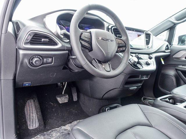 new 2026 Chrysler Pacifica car, priced at $46,680