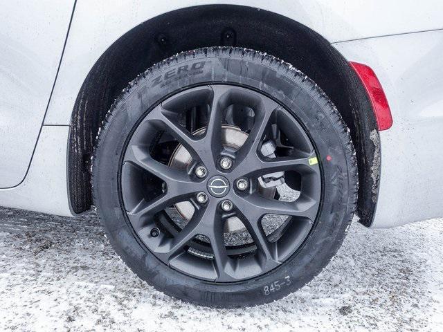 new 2026 Chrysler Pacifica car, priced at $46,680