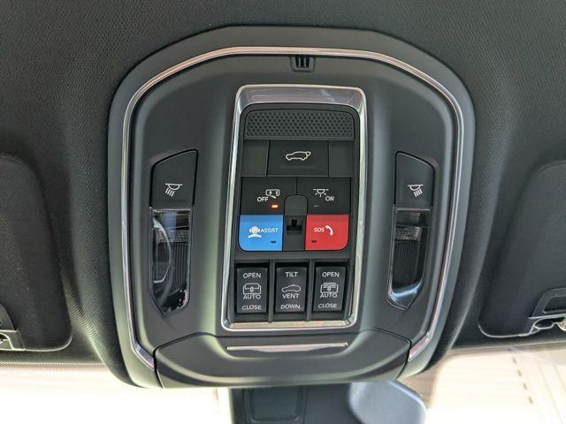 new 2026 Jeep Grand Cherokee car, priced at $49,551