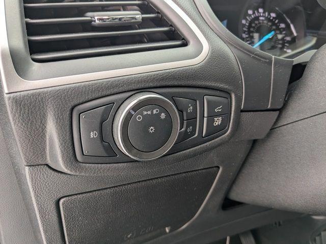 used 2022 Ford Edge car, priced at $25,337