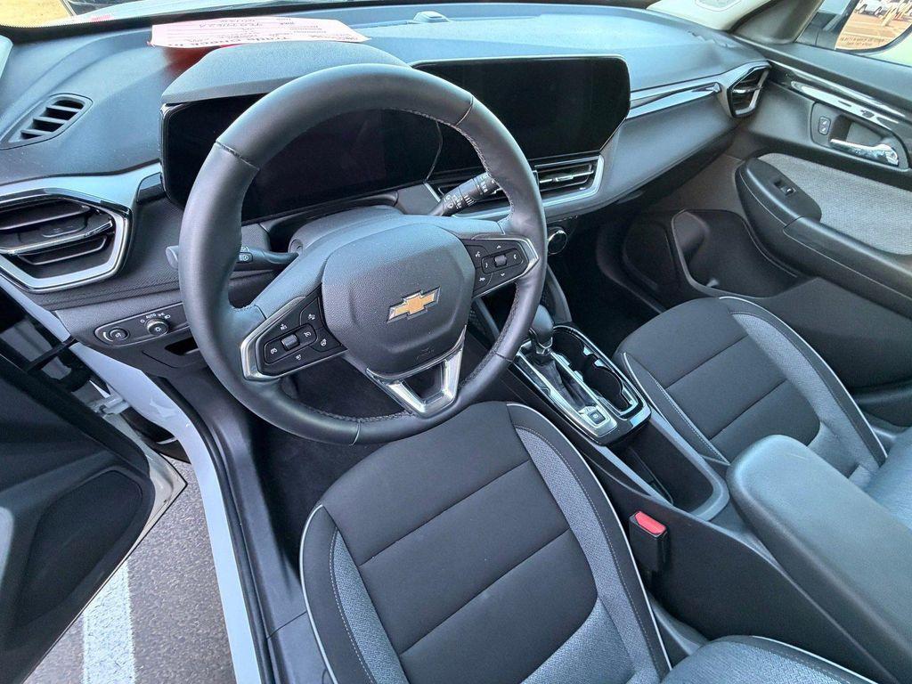used 2025 Chevrolet TrailBlazer car, priced at $23,598
