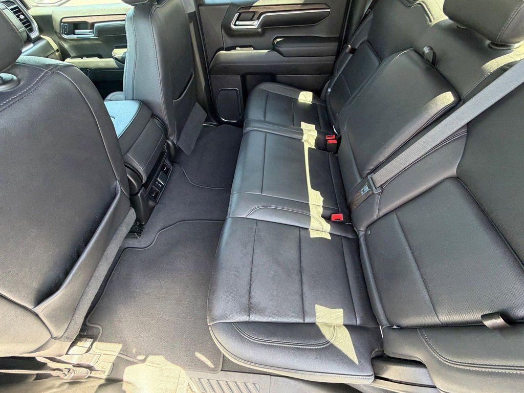 used 2024 GMC Sierra 1500 car, priced at $45,598