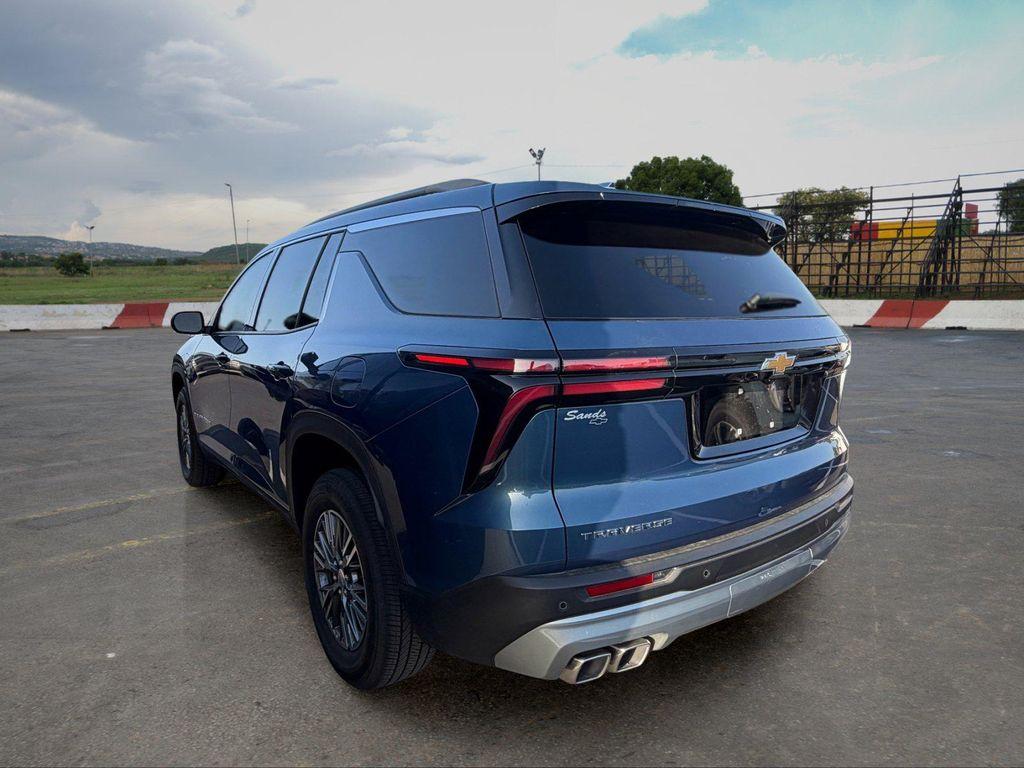 used 2025 Chevrolet Traverse car, priced at $37,598