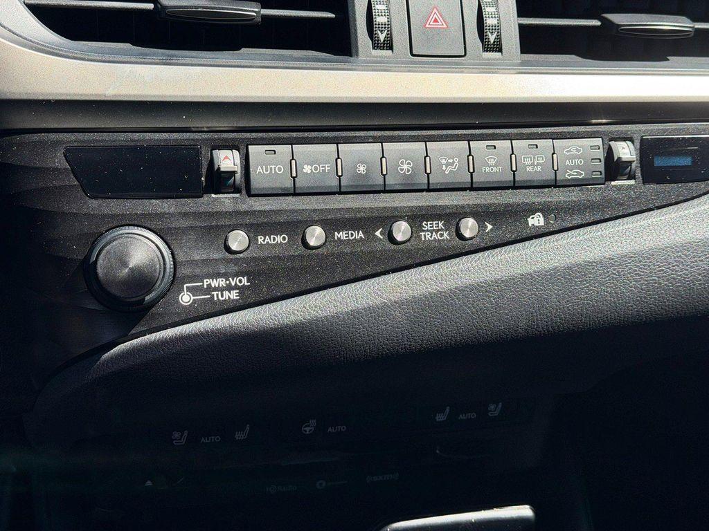 used 2019 Lexus ES 300h car, priced at $30,598