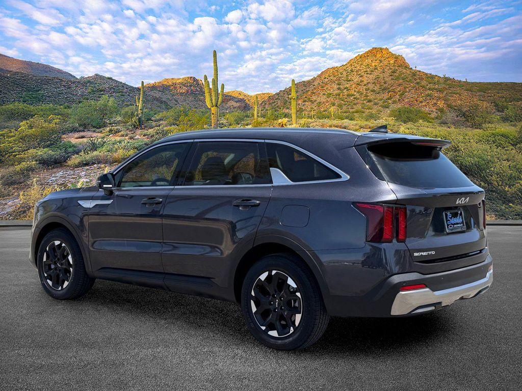 used 2025 Kia Sorento car, priced at $31,598