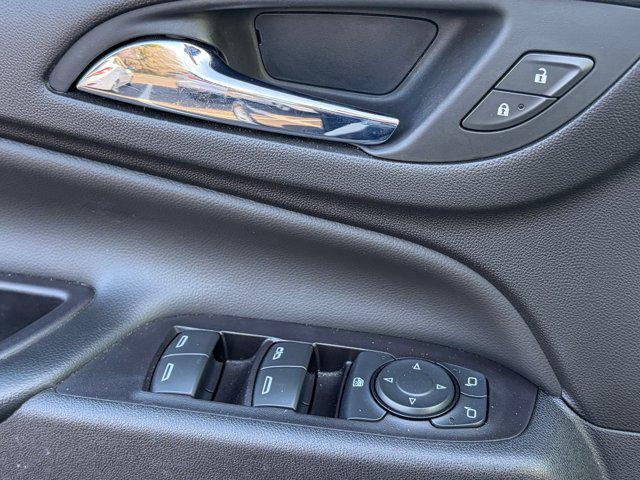 used 2021 Chevrolet Equinox car, priced at $24,999