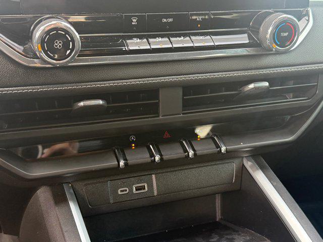 used 2023 Chevrolet Colorado car, priced at $25,999