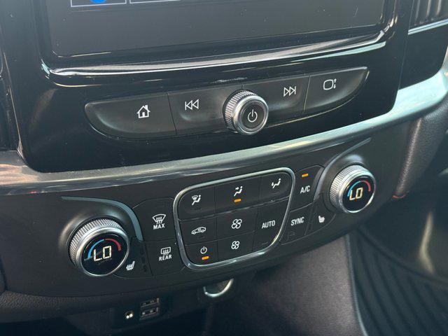 used 2022 Chevrolet Traverse car, priced at $27,499