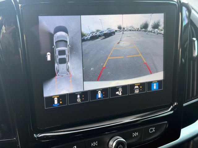 used 2022 Chevrolet Traverse car, priced at $27,499