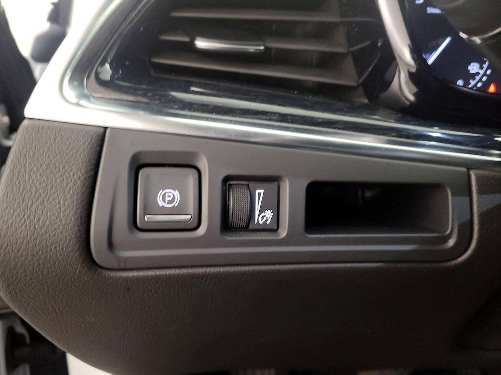 used 2025 Cadillac XT5 car, priced at $35,998