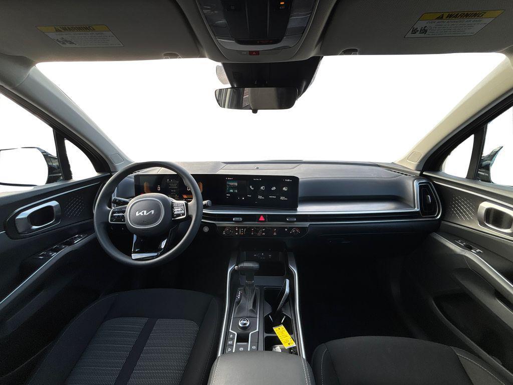 used 2025 Kia Sorento car, priced at $28,990