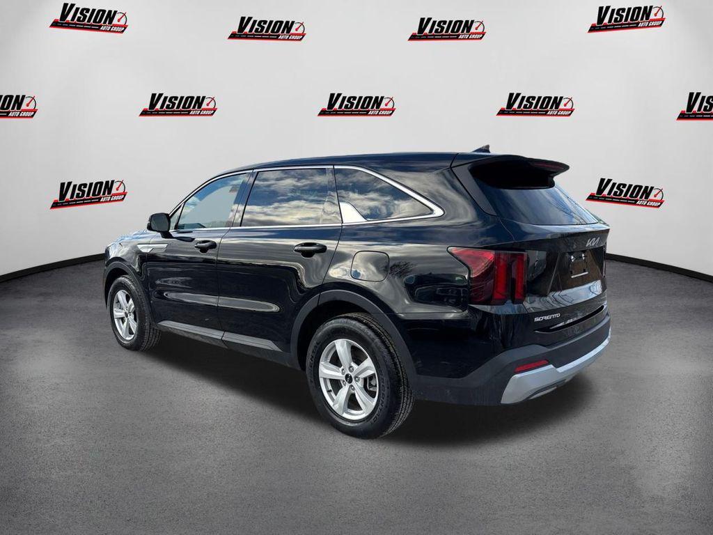 used 2025 Kia Sorento car, priced at $28,990