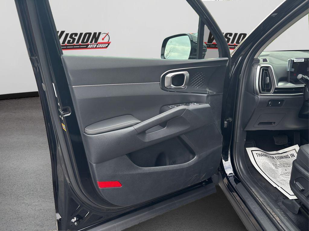 new 2026 Kia Sorento car, priced at $38,070