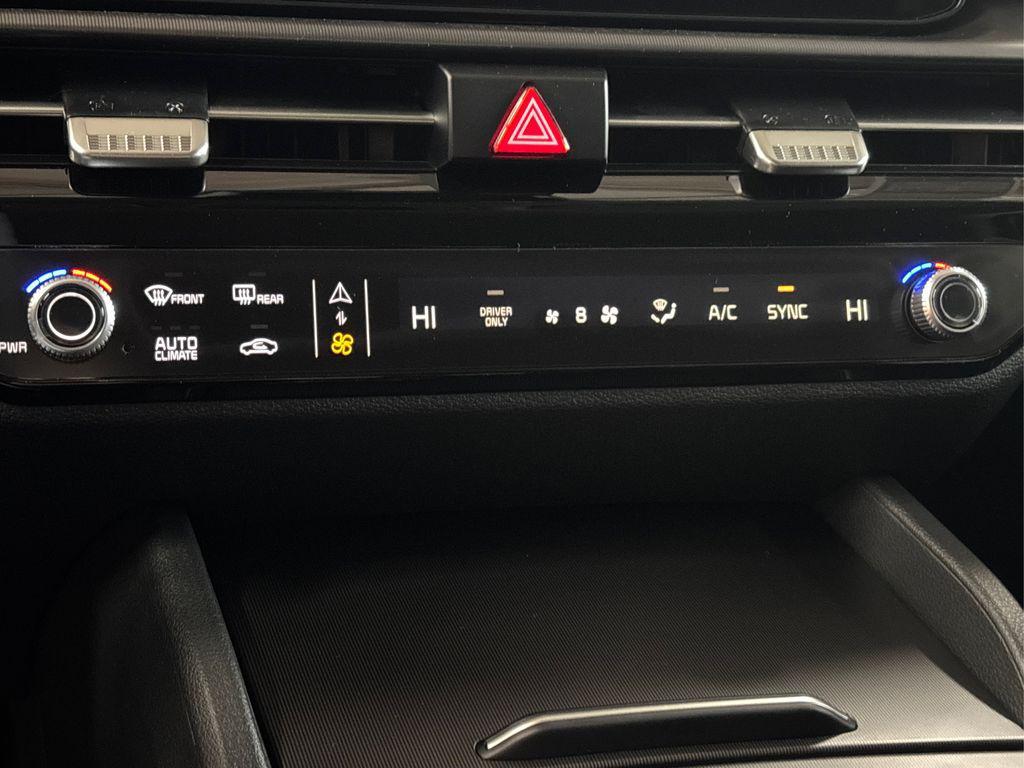 new 2026 Kia Sportage Hybrid car, priced at $33,485