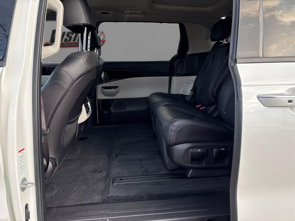 used 2023 Kia Carnival car, priced at $34,396