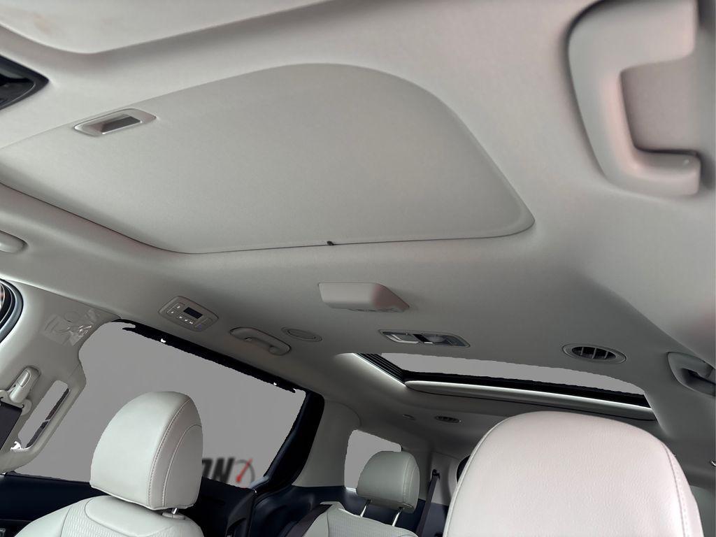 new 2025 Kia Carnival car, priced at $54,760