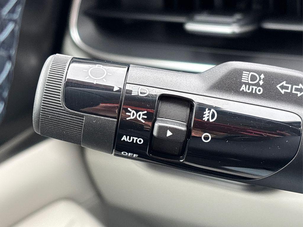 new 2025 Kia Carnival car, priced at $54,760