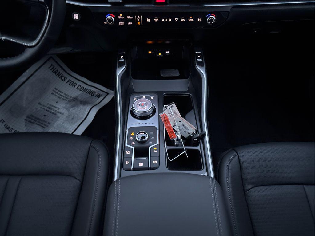 new 2026 Kia Sorento Hybrid car, priced at $39,870