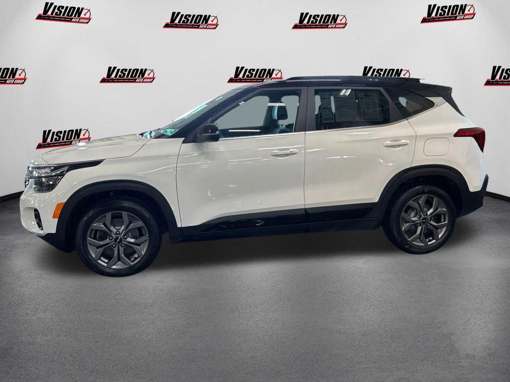 used 2024 Kia Seltos car, priced at $23,995