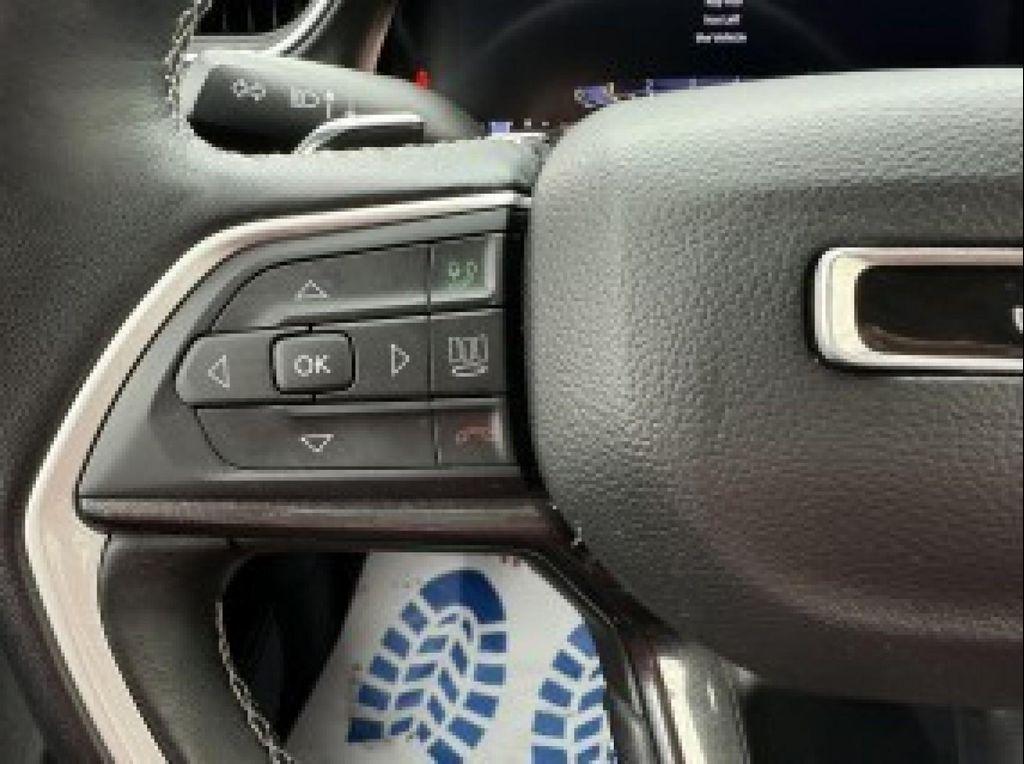 used 2022 Jeep Grand Cherokee car, priced at $24,922