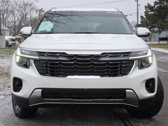 used 2024 Kia Seltos car, priced at $24,244