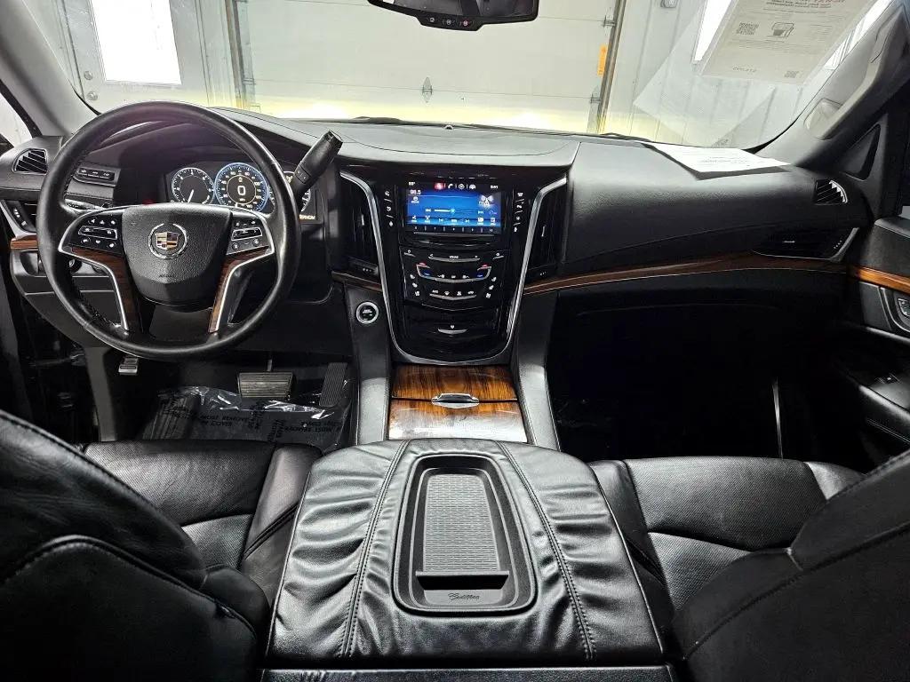 used 2015 Cadillac Escalade ESV car, priced at $14,995
