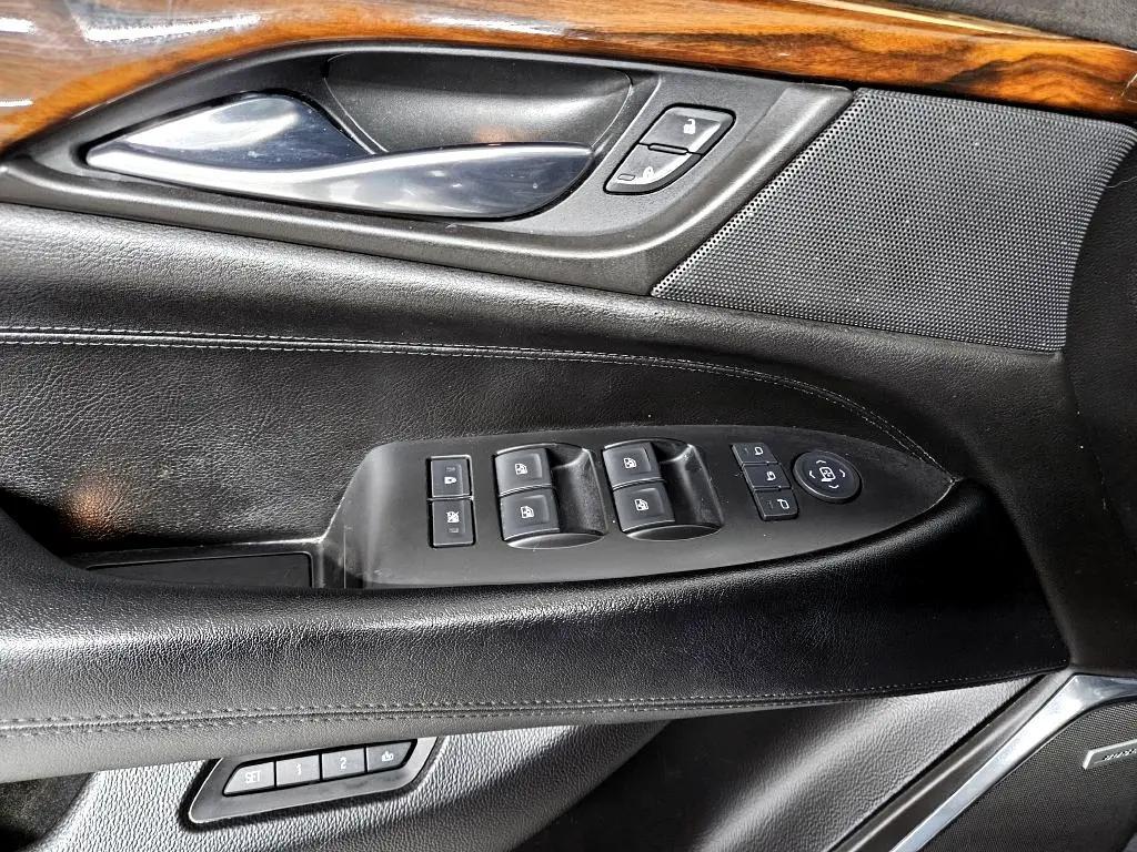 used 2015 Cadillac Escalade ESV car, priced at $14,995