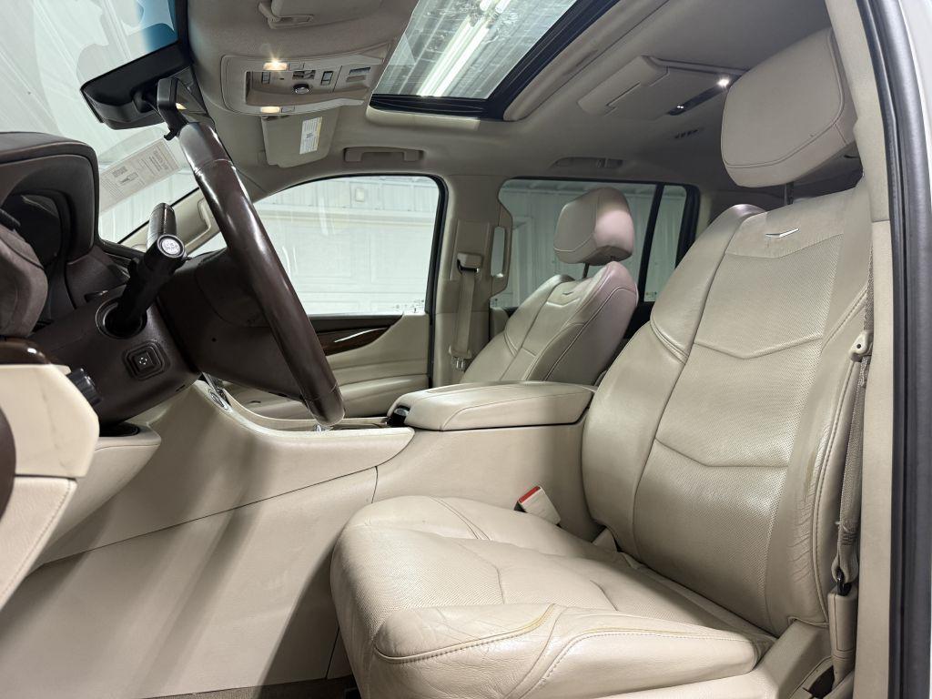 used 2017 Cadillac Escalade ESV car, priced at $17,995