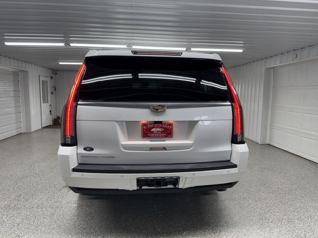 used 2017 Cadillac Escalade ESV car, priced at $17,995