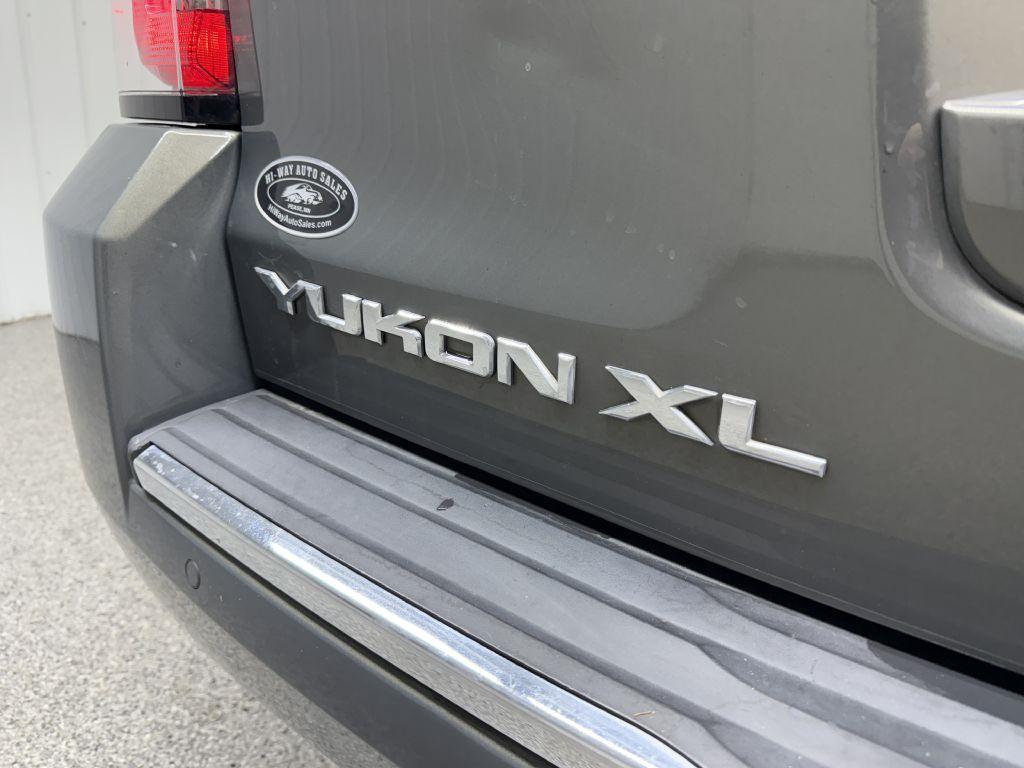used 2017 GMC Yukon XL car, priced at $22,995