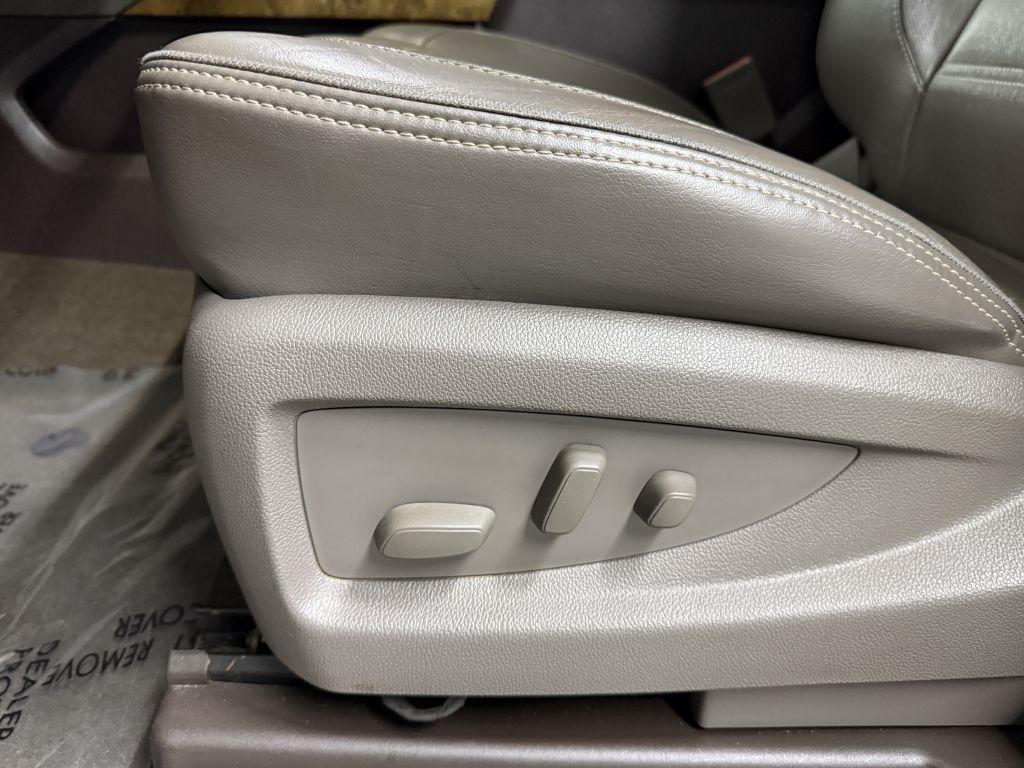 used 2017 GMC Yukon XL car, priced at $22,995