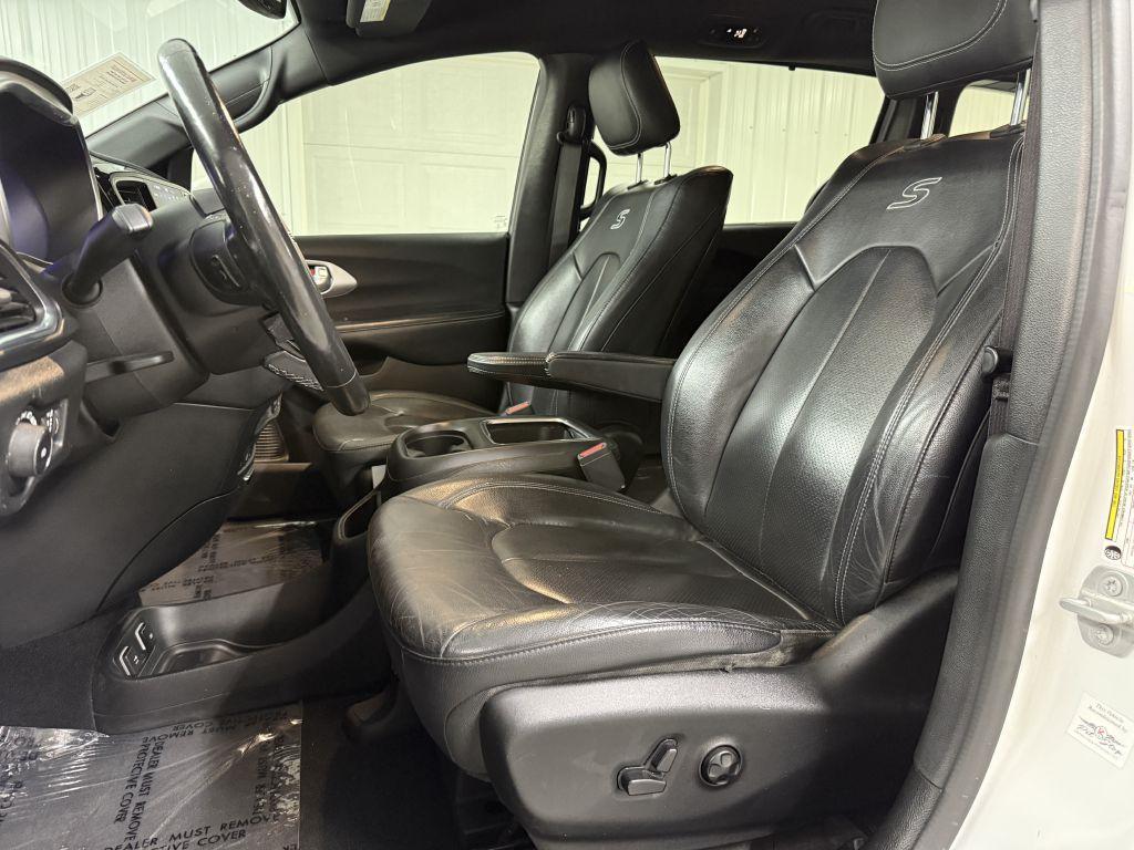 used 2019 Chrysler Pacifica car, priced at $16,995