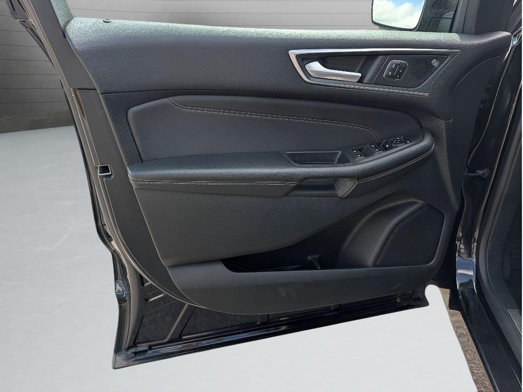 used 2024 Ford Edge car