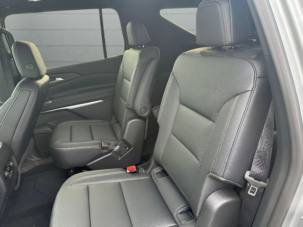 new 2026 Chevrolet Traverse car, priced at $46,903