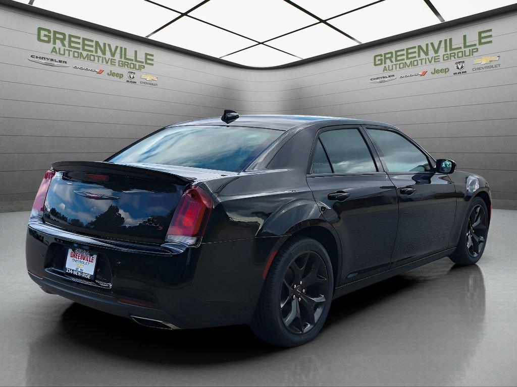 used 2021 Chrysler 300 car, priced at $23,587