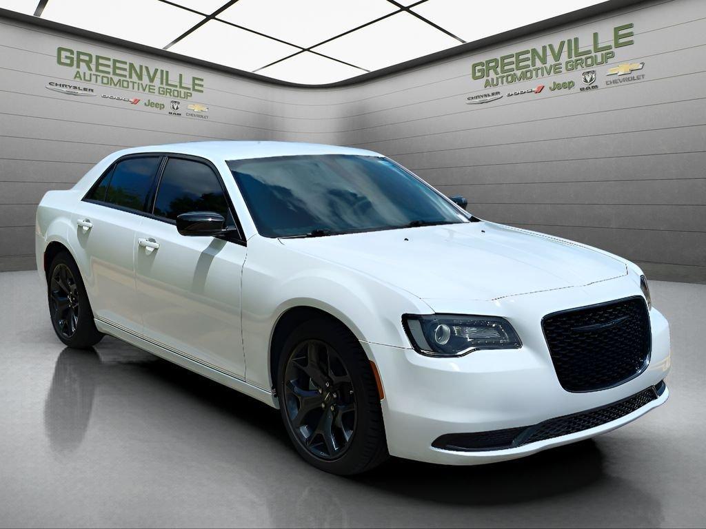 used 2023 Chrysler 300 car