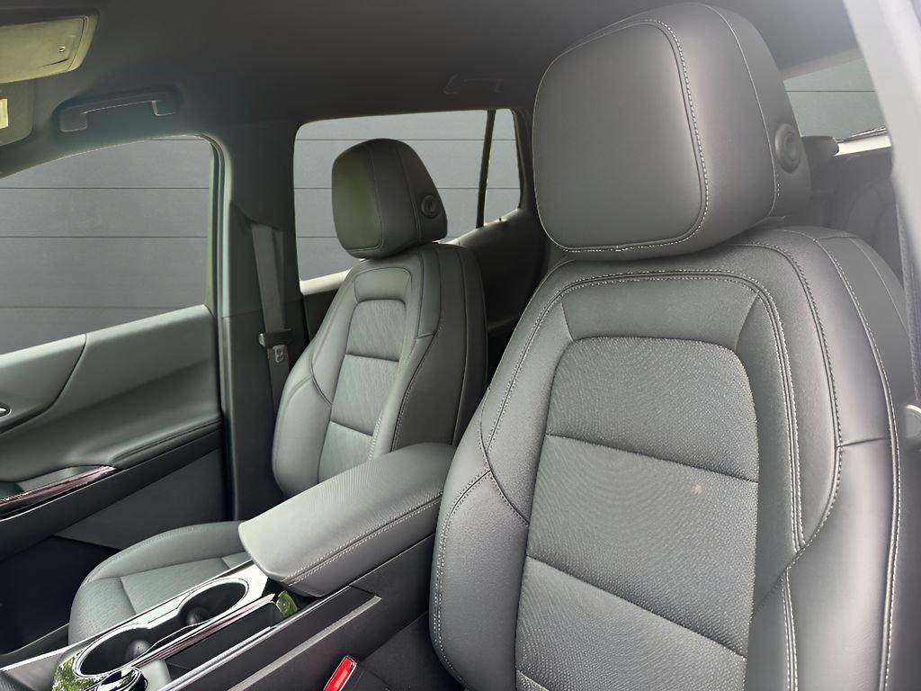 new 2026 Chevrolet Equinox car, priced at $33,089