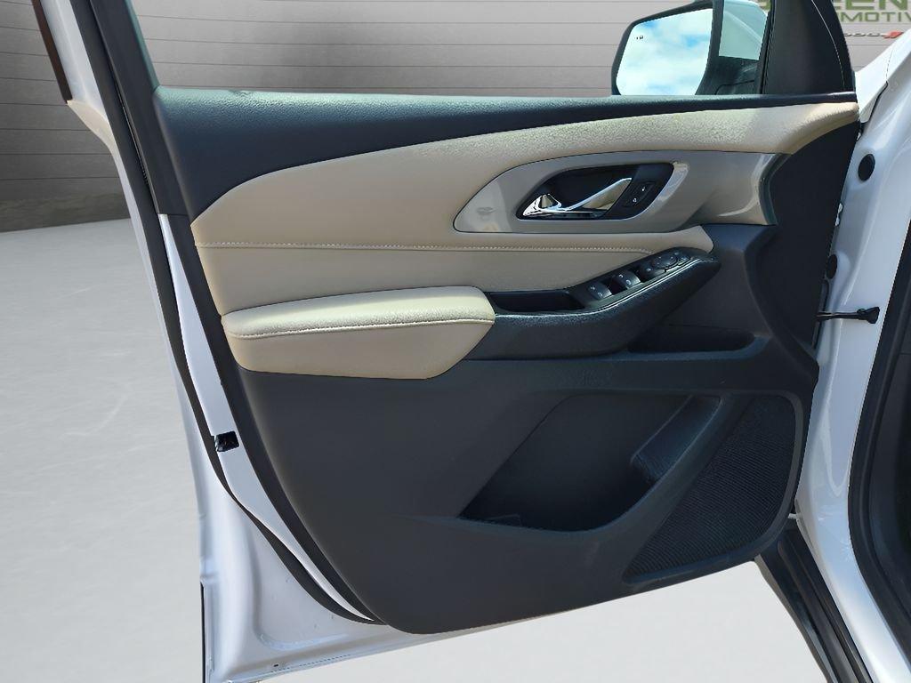 used 2022 Chevrolet Traverse car