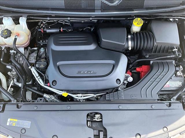 used 2021 Chrysler Pacifica car, priced at $21,640