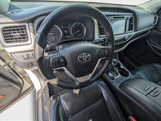 used 2019 Toyota Highlander car, priced at $20,998