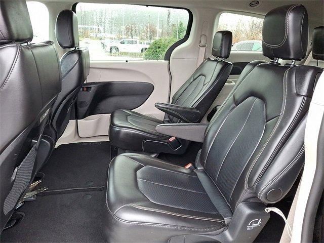 used 2024 Chrysler Pacifica car, priced at $25,995
