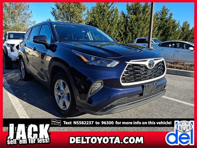 used 2022 Toyota Highlander car, priced at $30,990