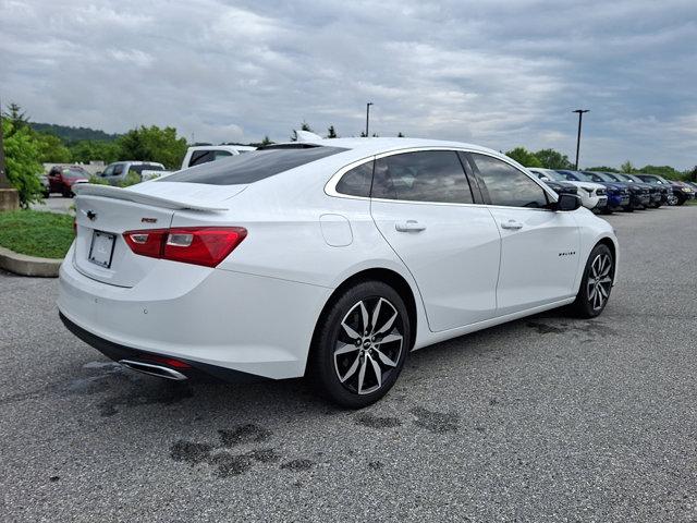 2024 Summit White Chevrolet Malibu
