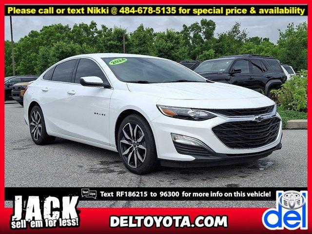 2024 Summit White Chevrolet Malibu