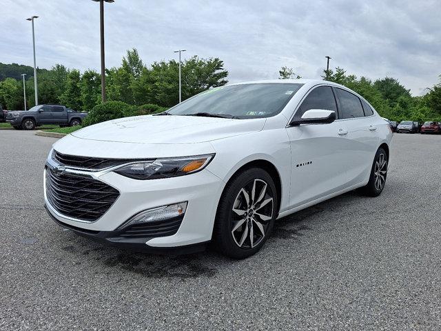 2024 Summit White Chevrolet Malibu
