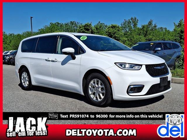 used 2023 Chrysler Pacifica car, priced at $25,995