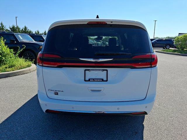 used 2023 Chrysler Pacifica car, priced at $25,995